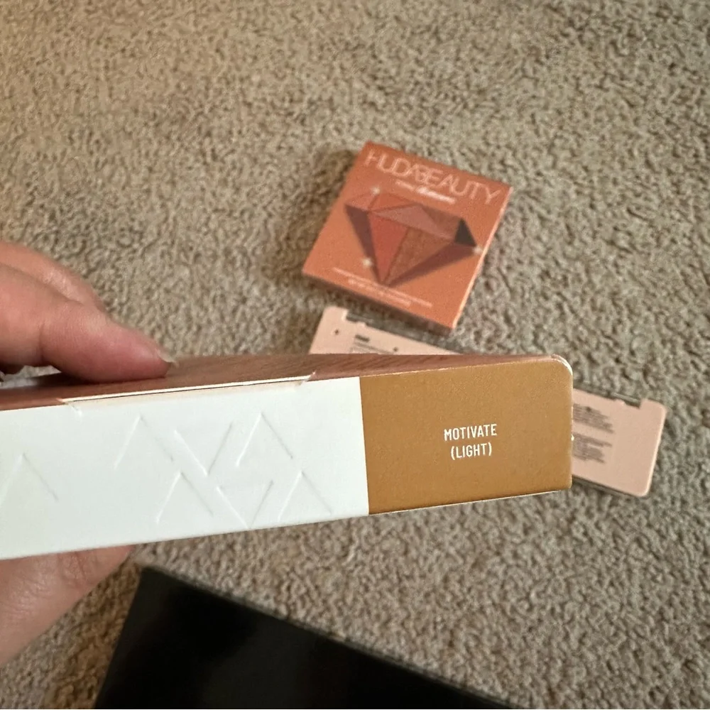 Makeup bundle - Picture 3 of 4